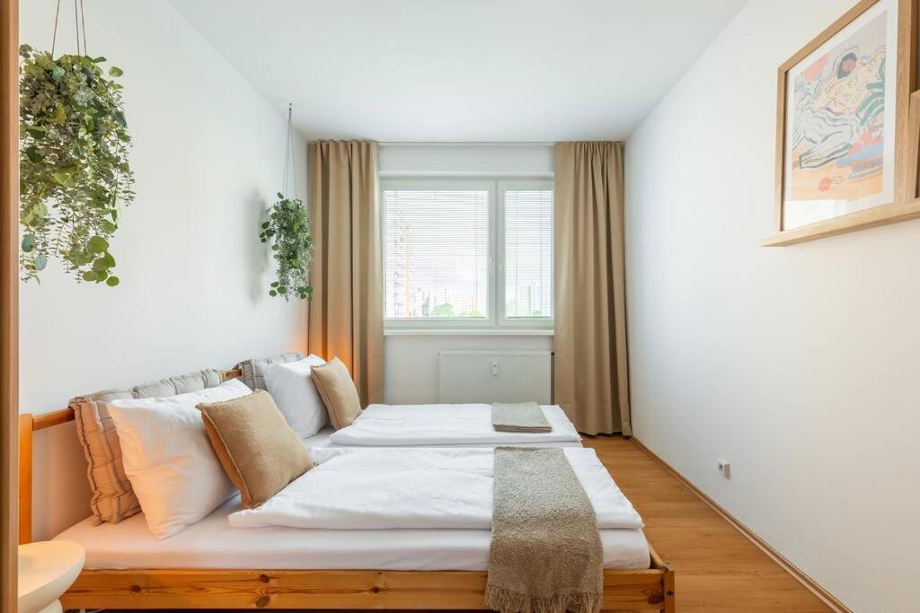Duna Retreat: City Serenity Bratislava Extérieur photo