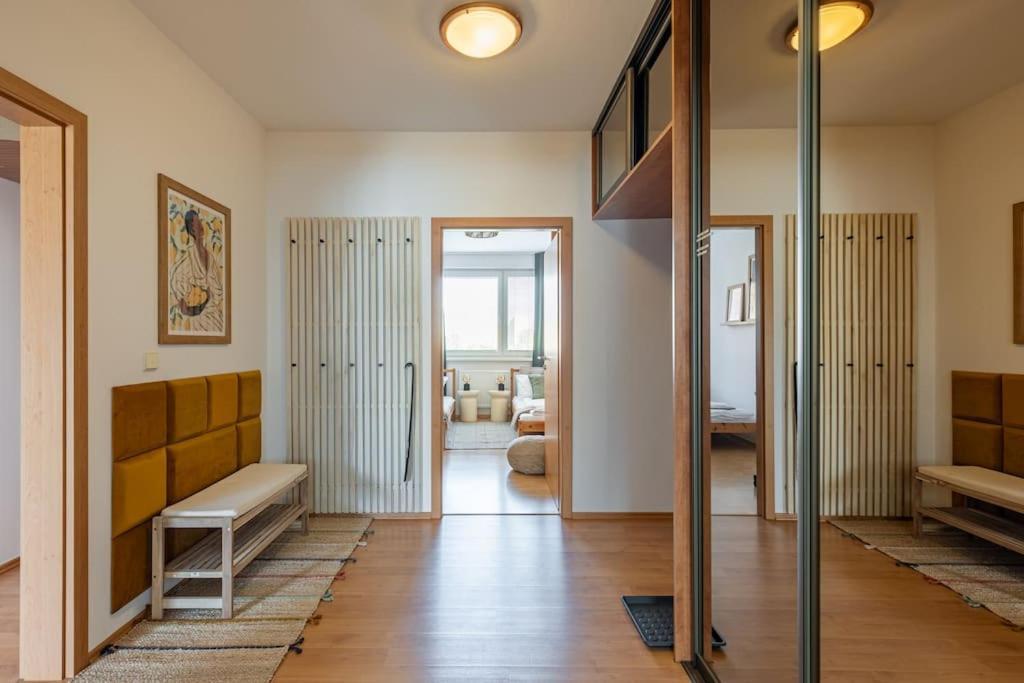 Duna Retreat: City Serenity Bratislava Extérieur photo
